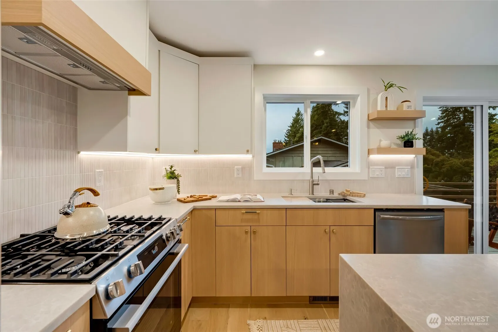 1424 150th Avenue SE, Bellevue, WA 98007