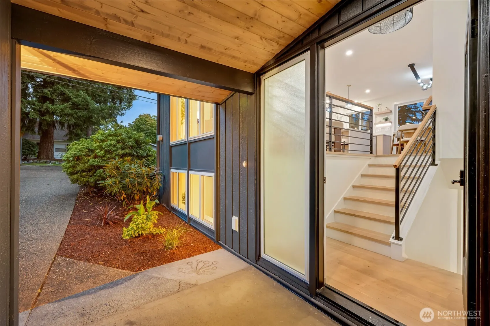 1424 150th Avenue SE, Bellevue, WA 98007