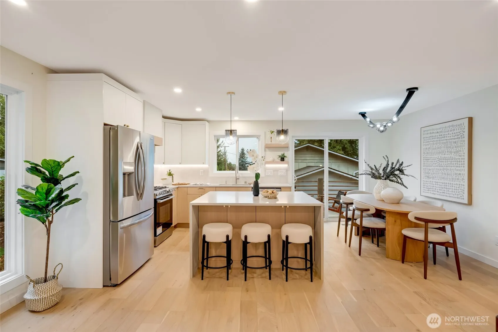 1424 150th Avenue SE, Bellevue, WA 98007