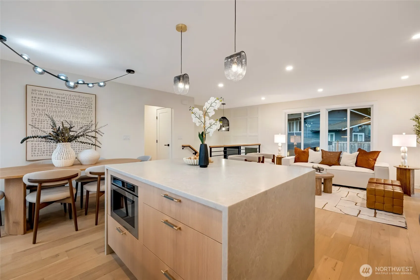 1424 150th Avenue SE, Bellevue, WA 98007