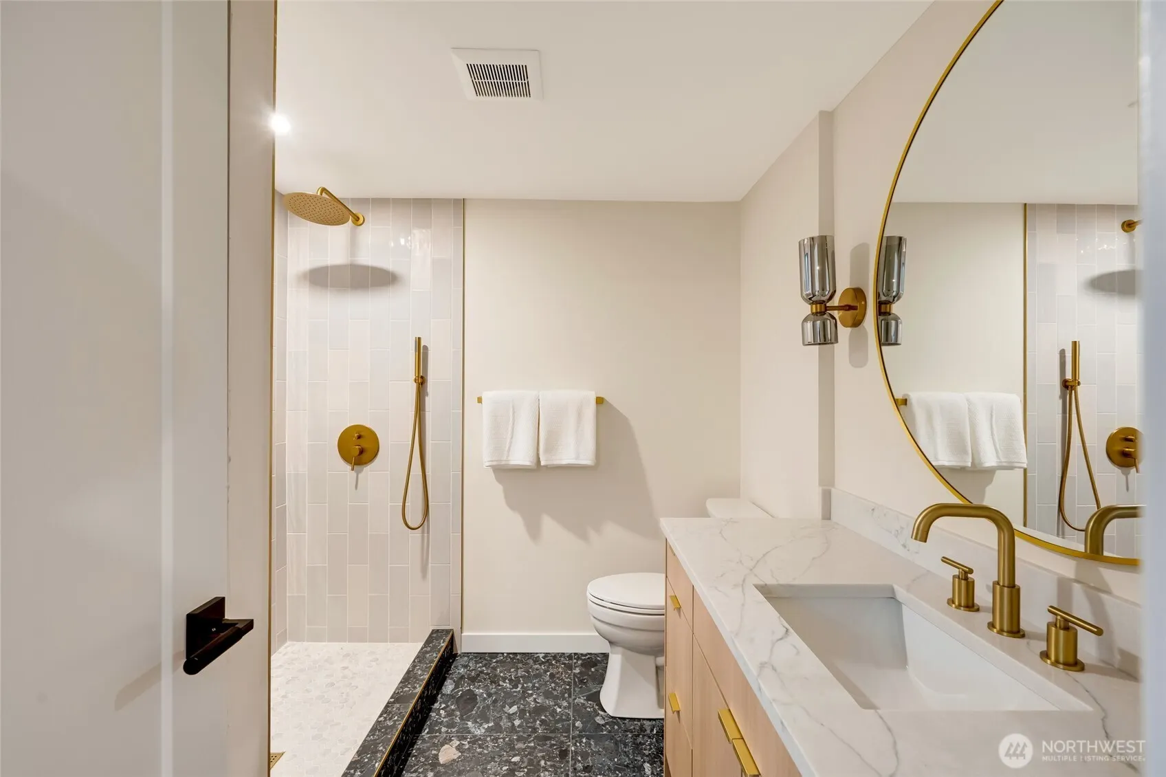 1424 150th Avenue SE, Bellevue, WA 98007