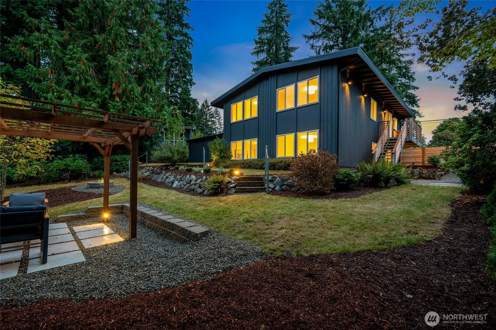 1424 150th Avenue SE, Bellevue, WA 98007