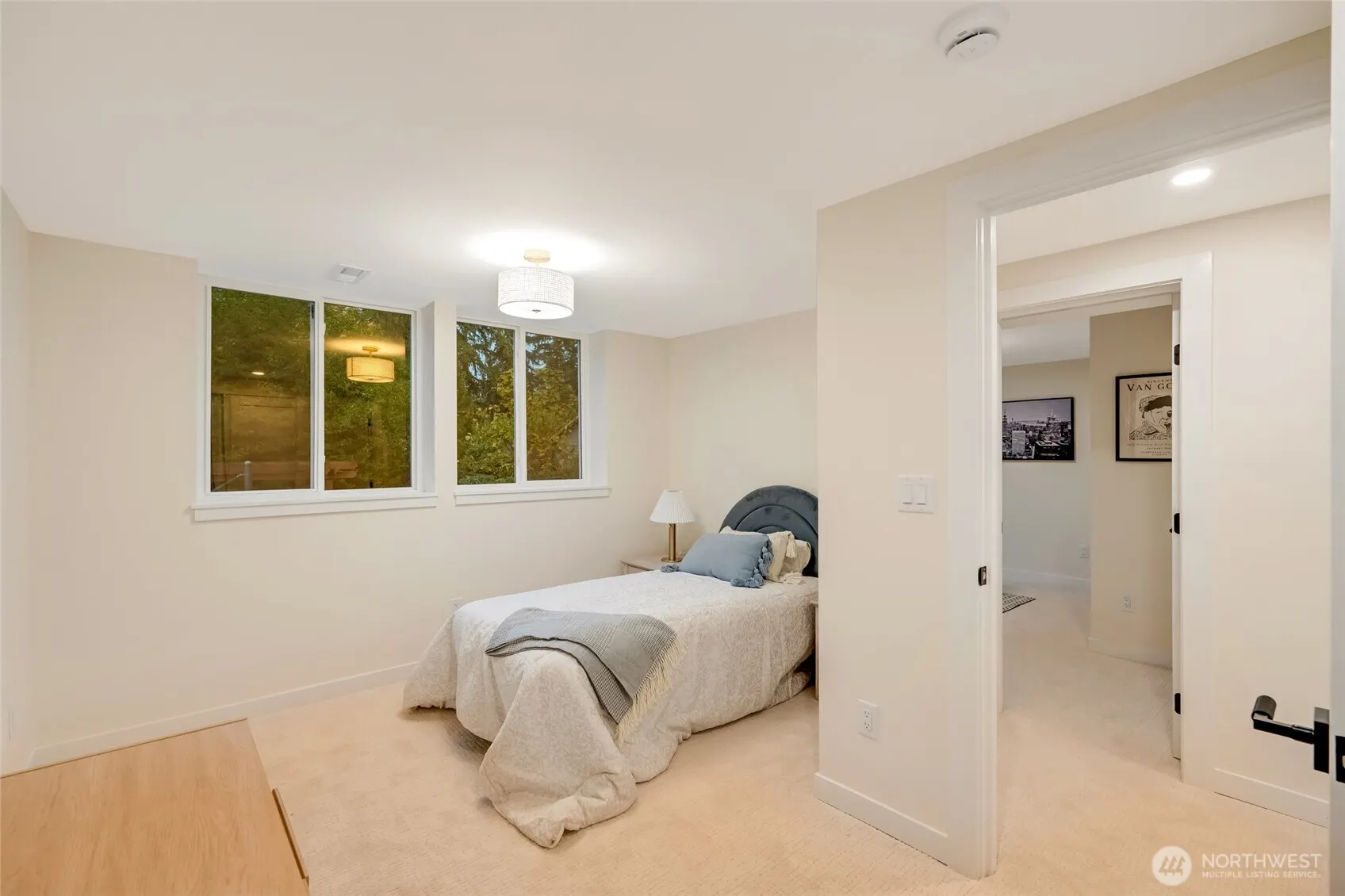 1424 150th Avenue SE, Bellevue, WA 98007