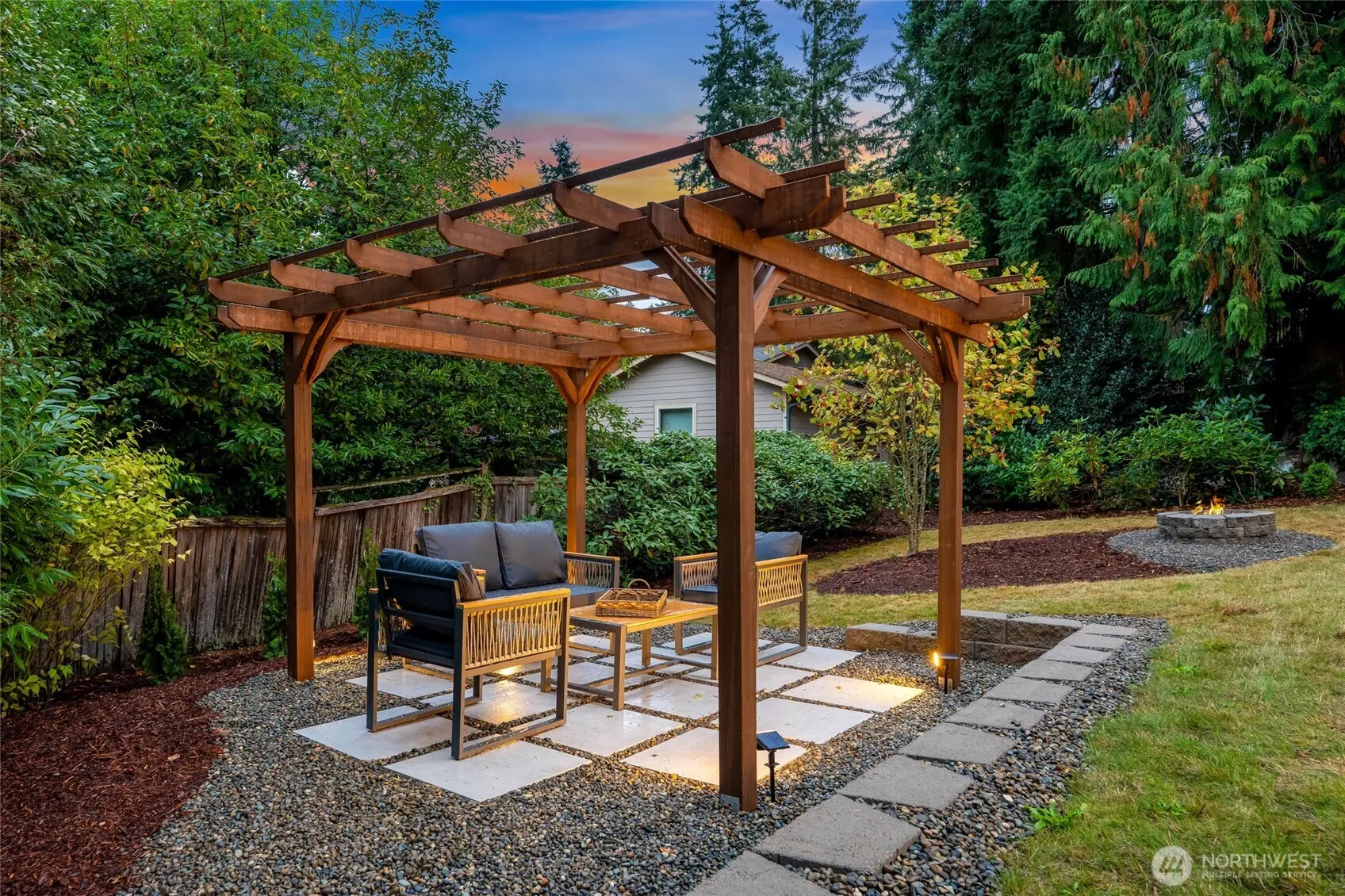 1424 150th Avenue SE, Bellevue, WA 98007