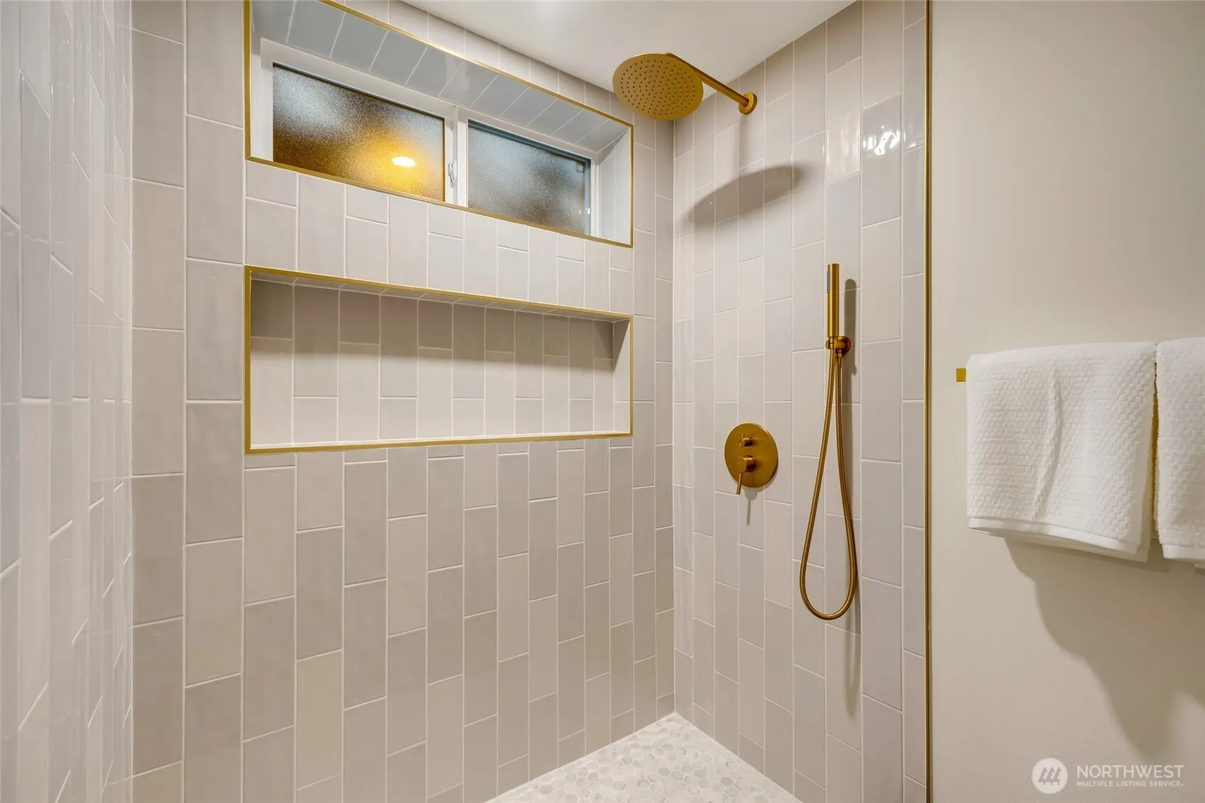 1424 150th Avenue SE, Bellevue, WA 98007