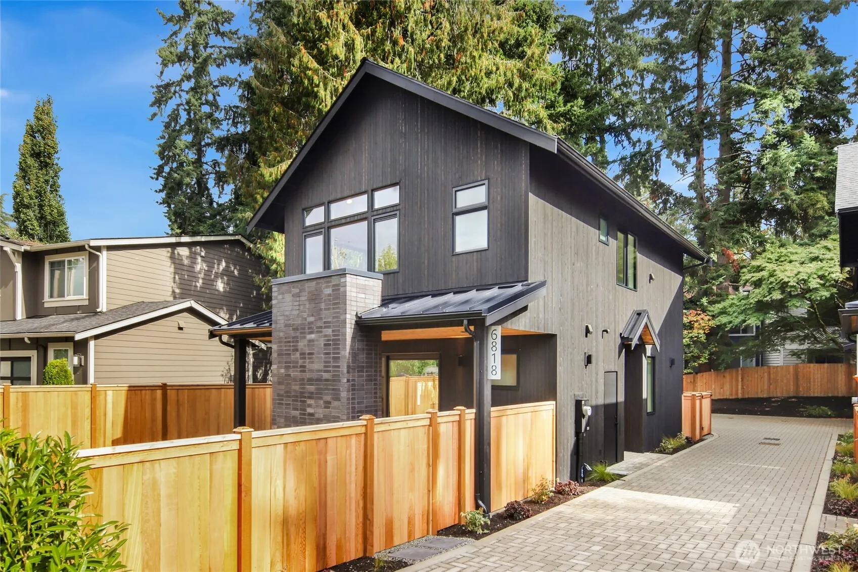 6818 128th Avenue NE, Kirkland, WA 98033