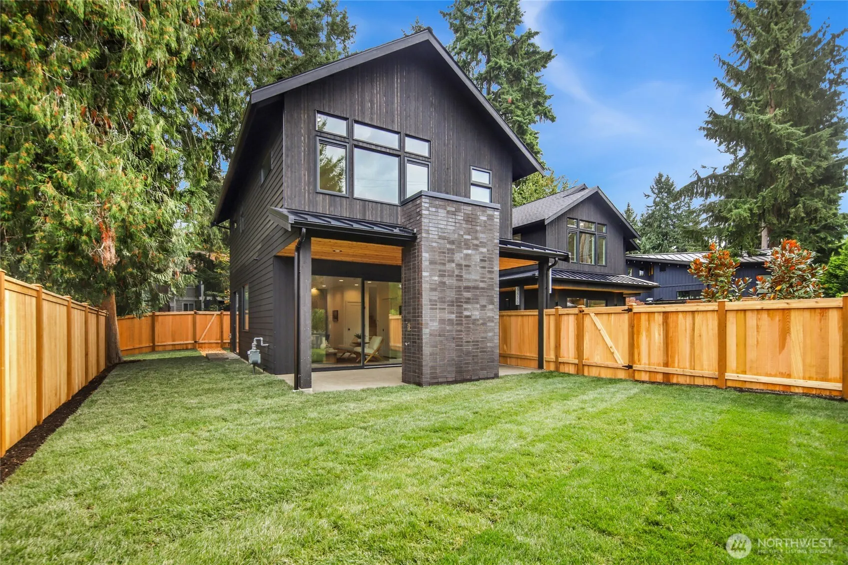 6818 128th Avenue NE, Kirkland, WA 98033