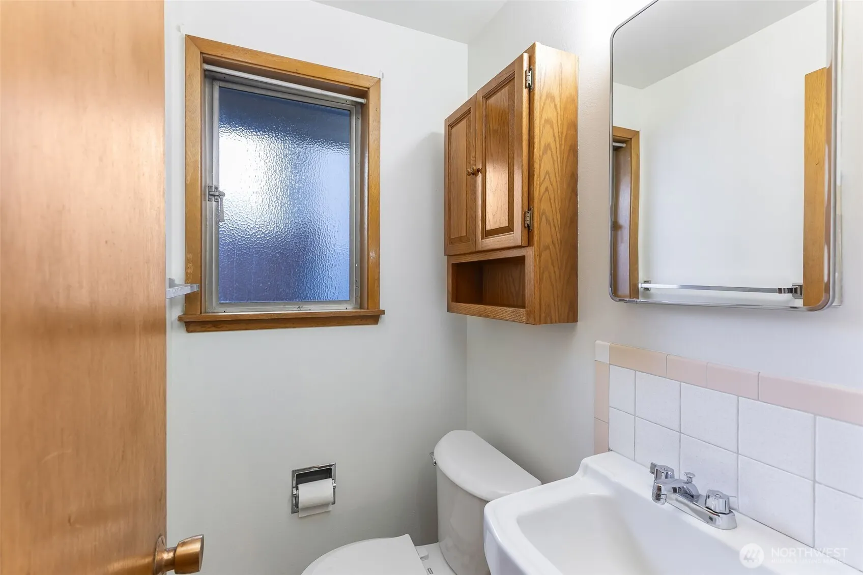 836 SW 128th Street , Seattle, WA 98146