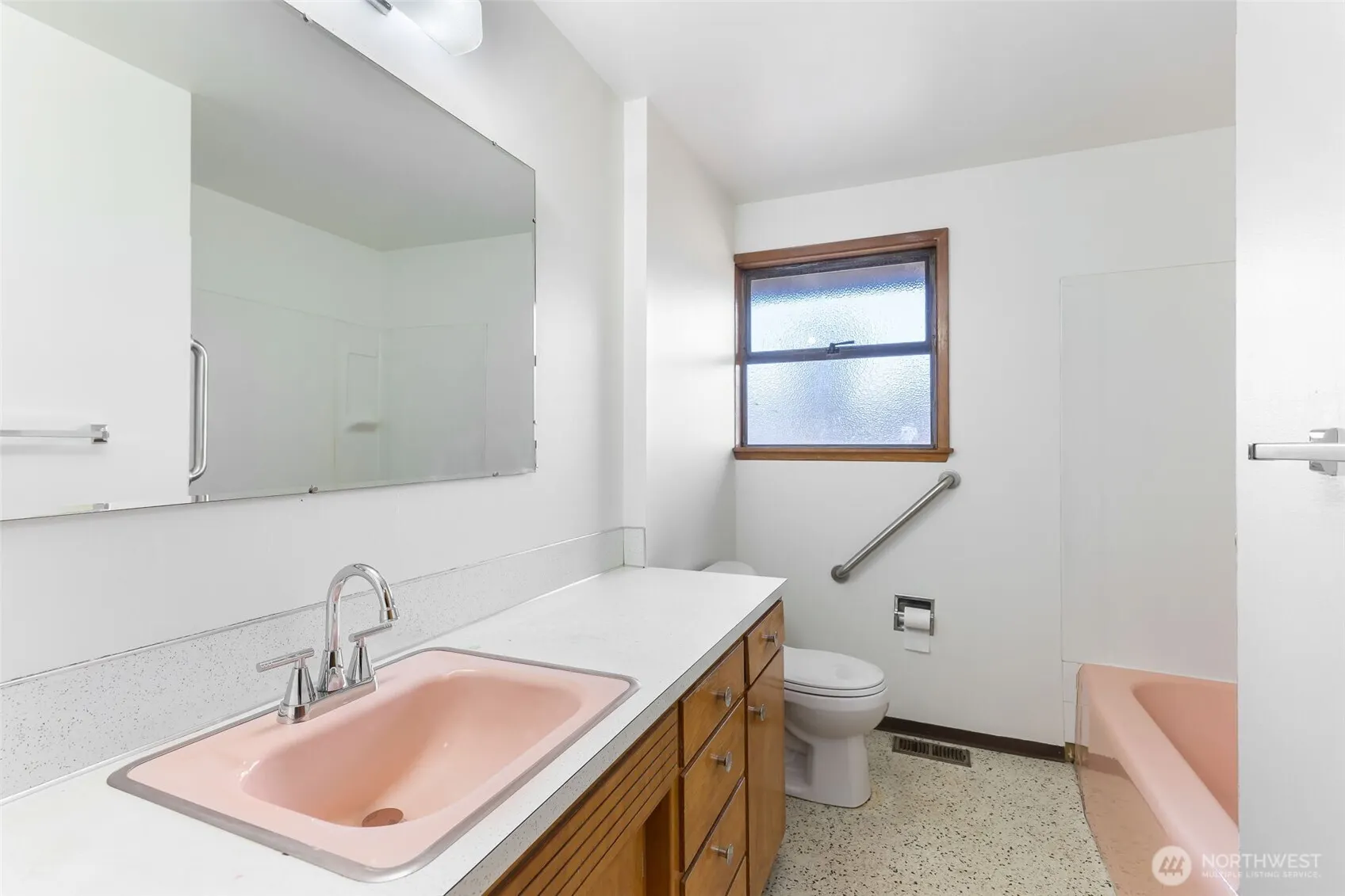 836 SW 128th Street , Seattle, WA 98146