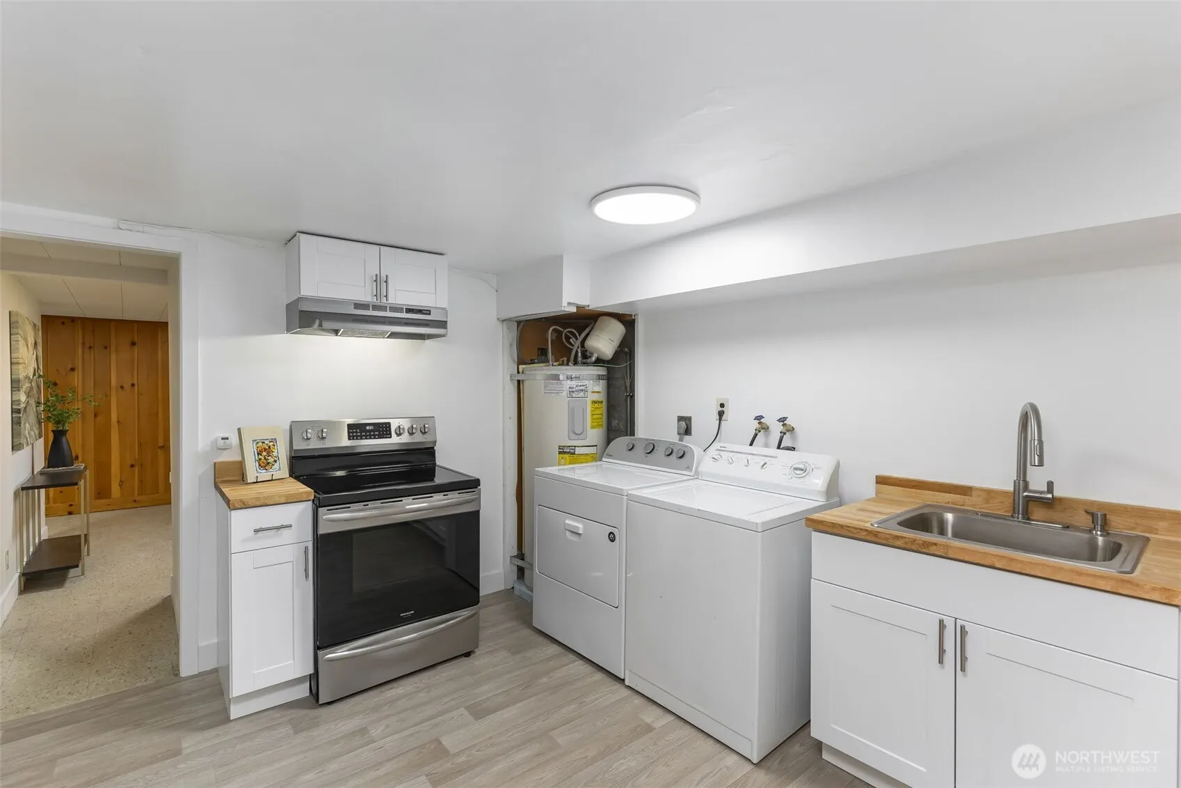 836 SW 128th Street , Seattle, WA 98146