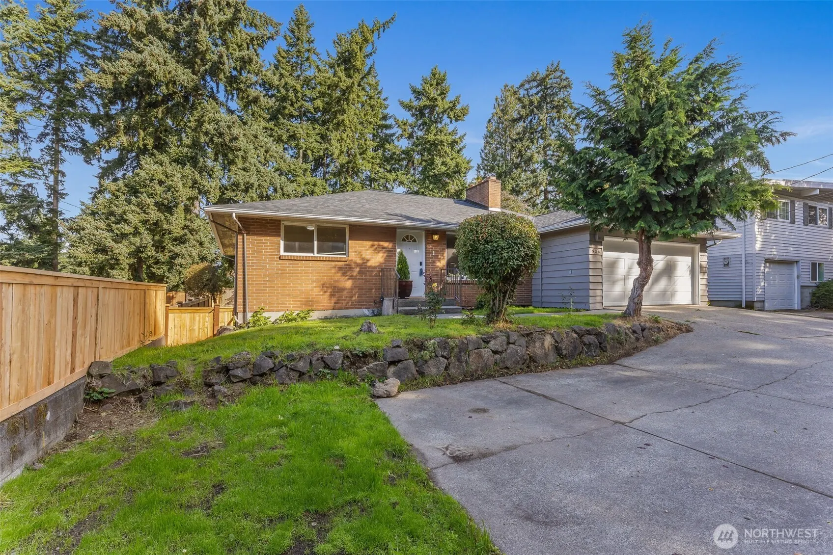 836 SW 128th Street , Seattle, WA 98146