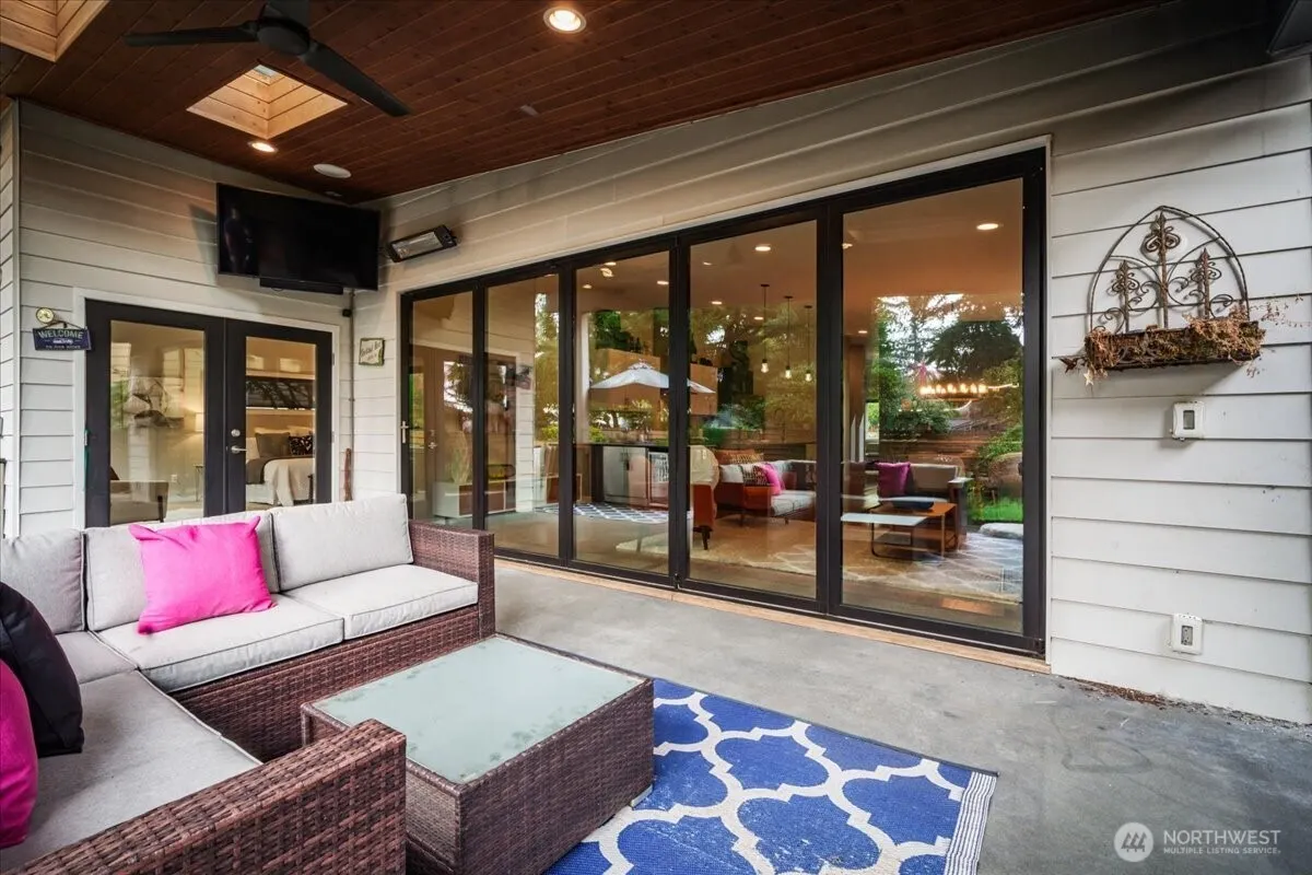 13017 3rd Avenue NW, Seattle, WA 98177