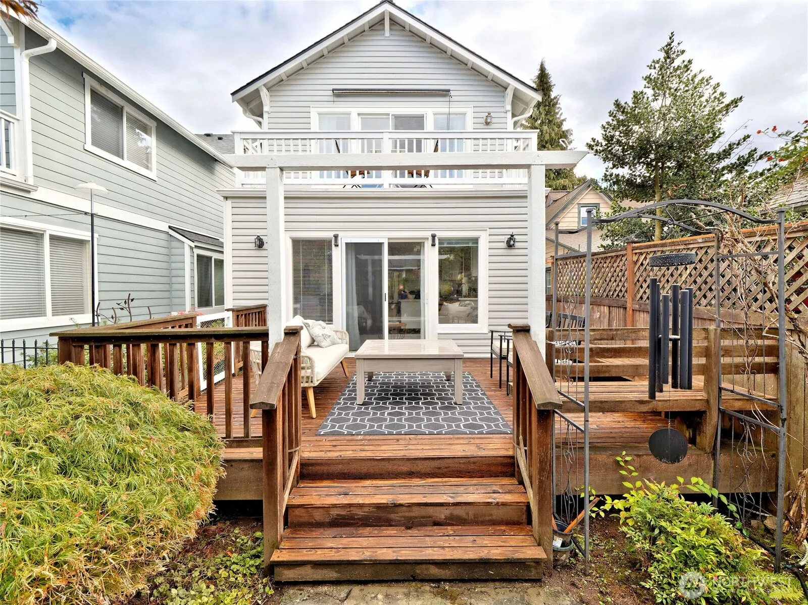 9051 Burke Avenue N, Seattle, WA 98103