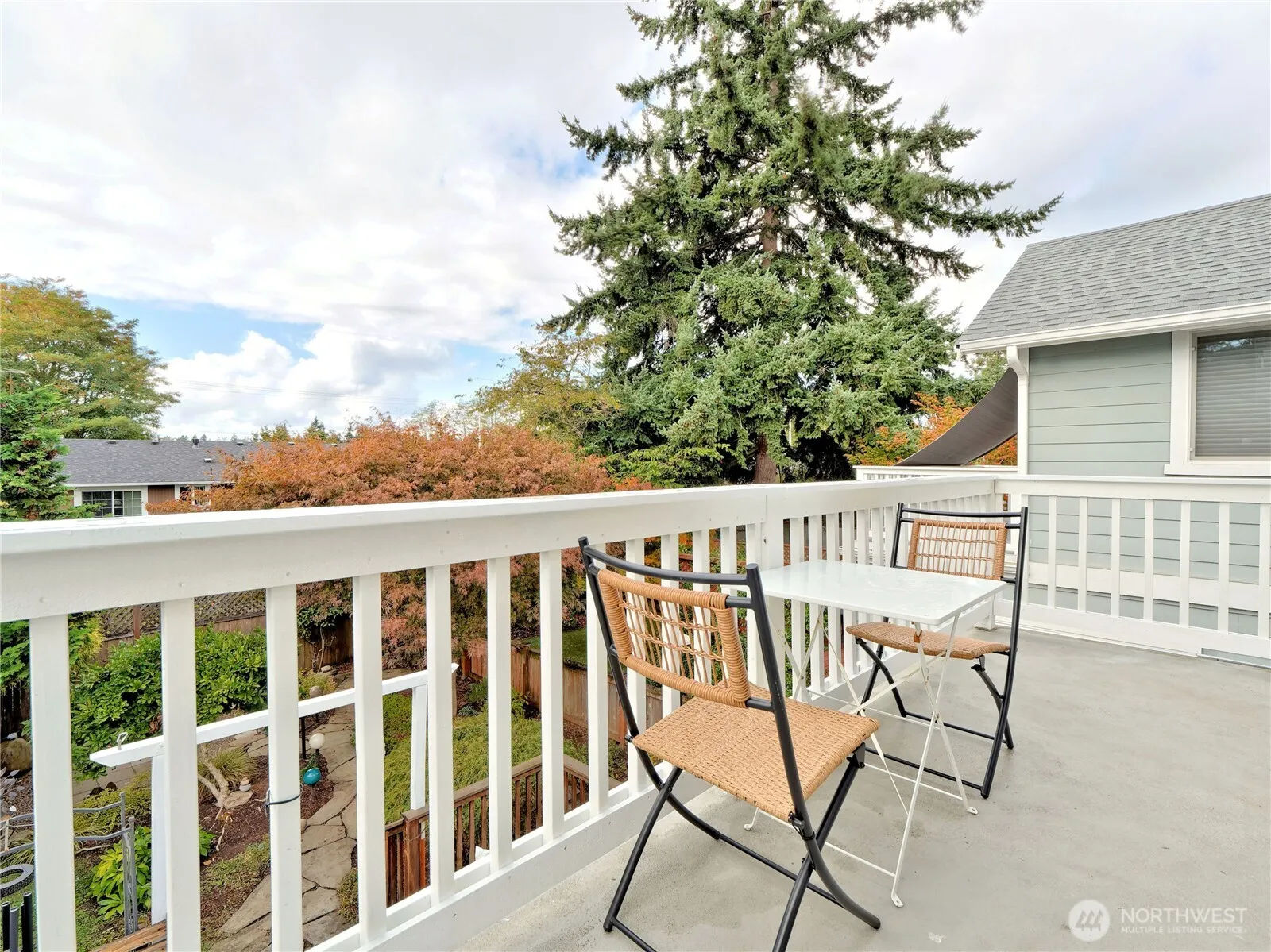 9051 Burke Avenue N, Seattle, WA 98103