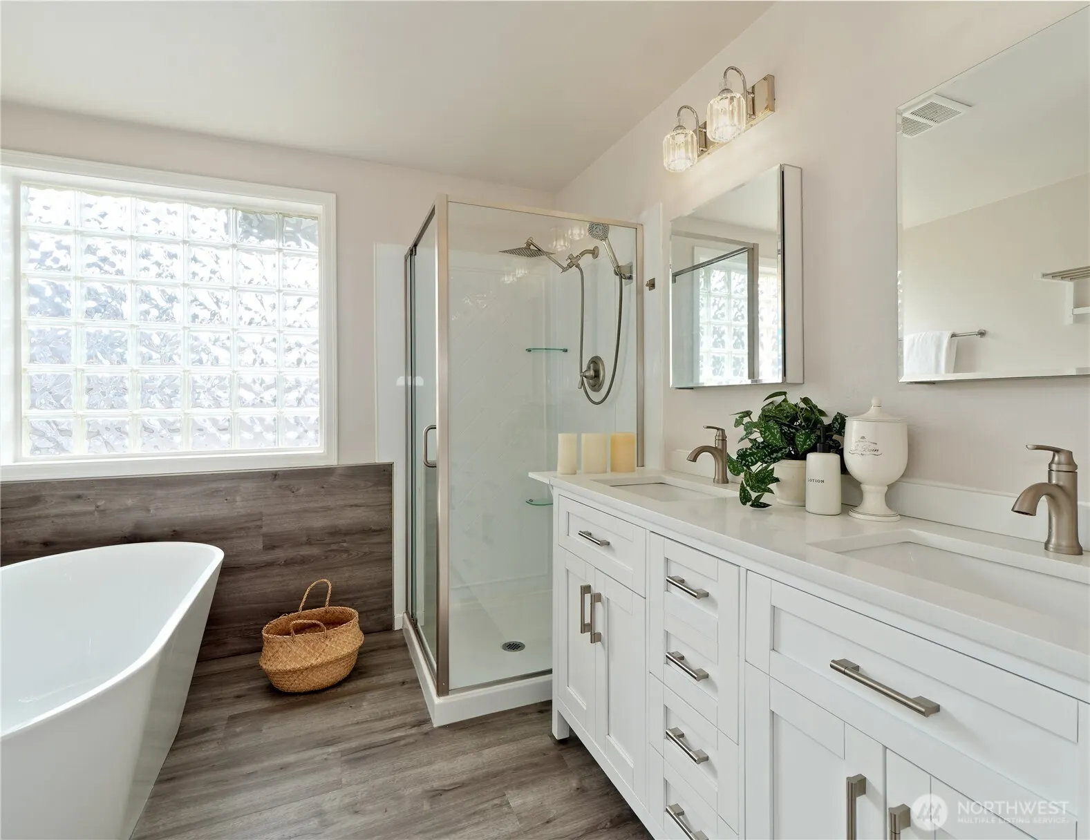 9051 Burke Avenue N, Seattle, WA 98103