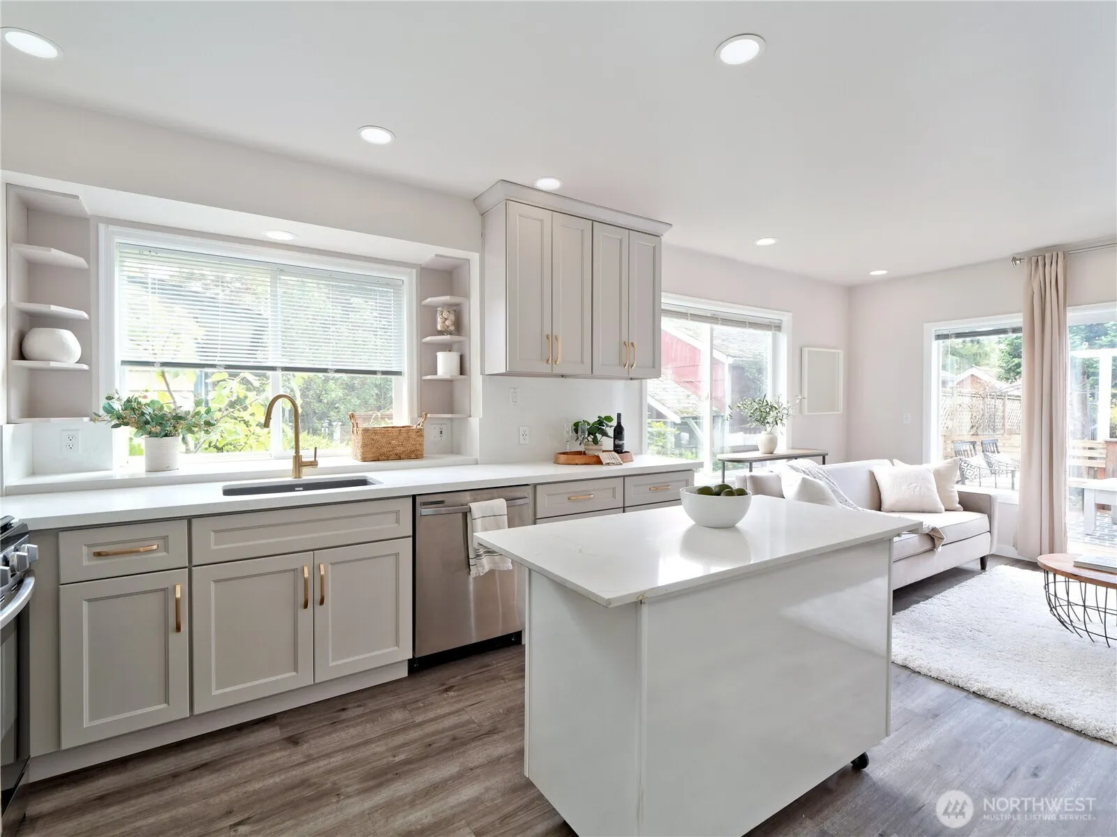 9051 Burke Avenue N, Seattle, WA 98103