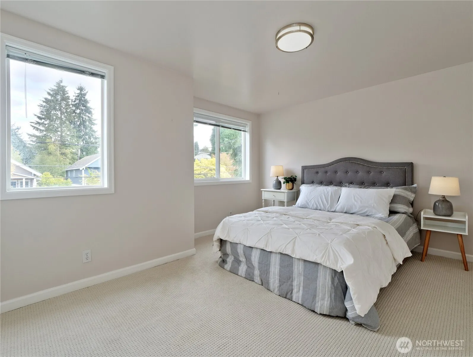 9051 Burke Avenue N, Seattle, WA 98103