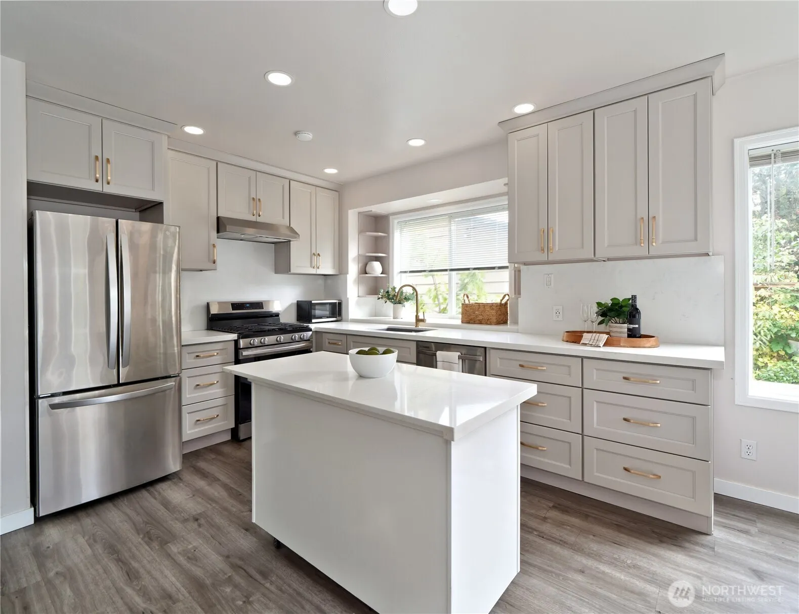 9051 Burke Avenue N, Seattle, WA 98103