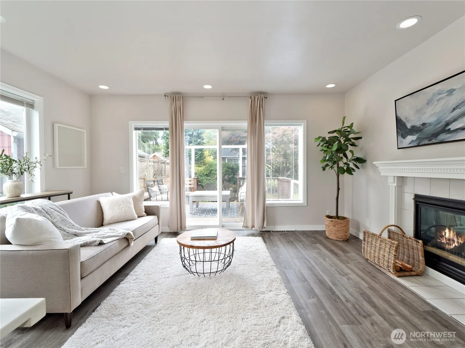 9051 Burke Avenue N, Seattle, WA 98103