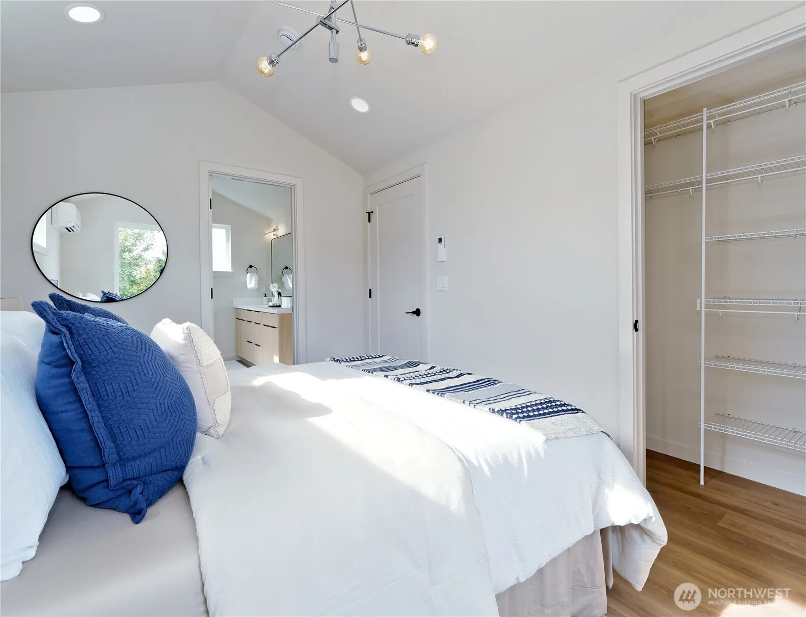 6918 Flora Avenue S, Seattle, WA 98108