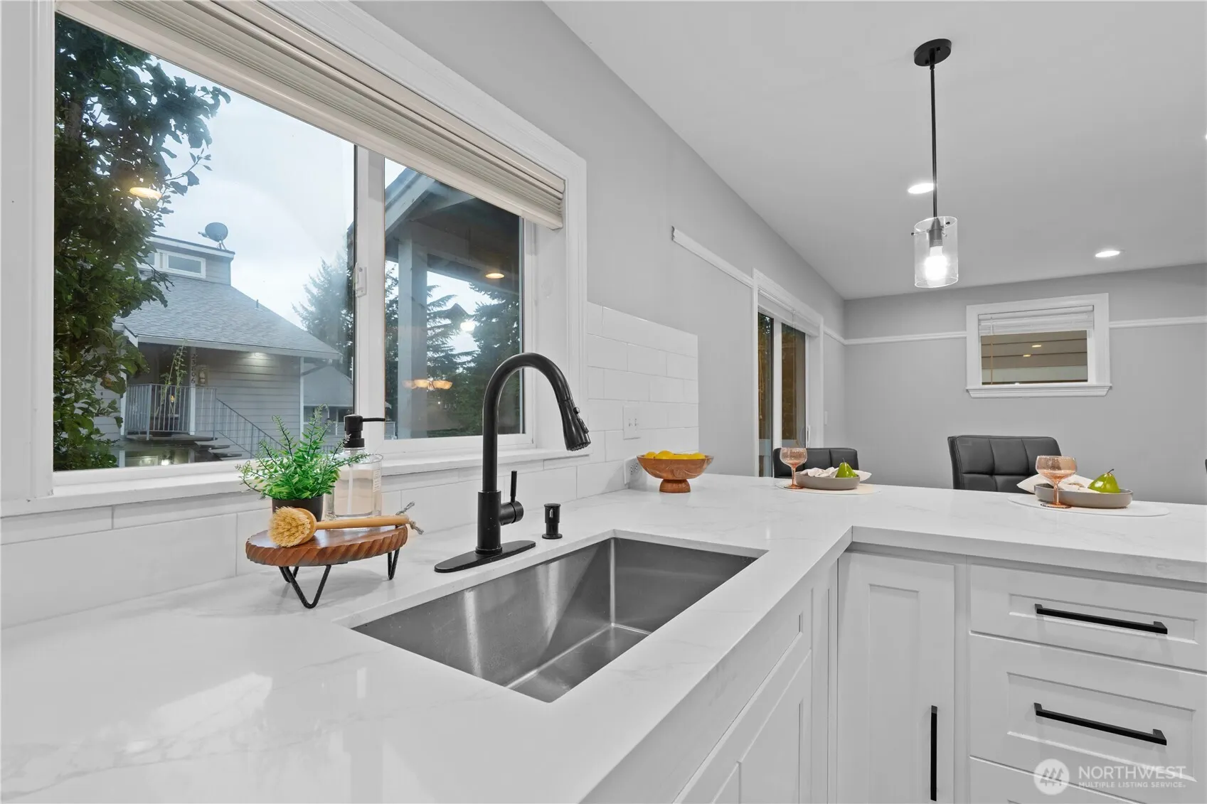 10211 SE 237th Street , Kent, WA 98031
