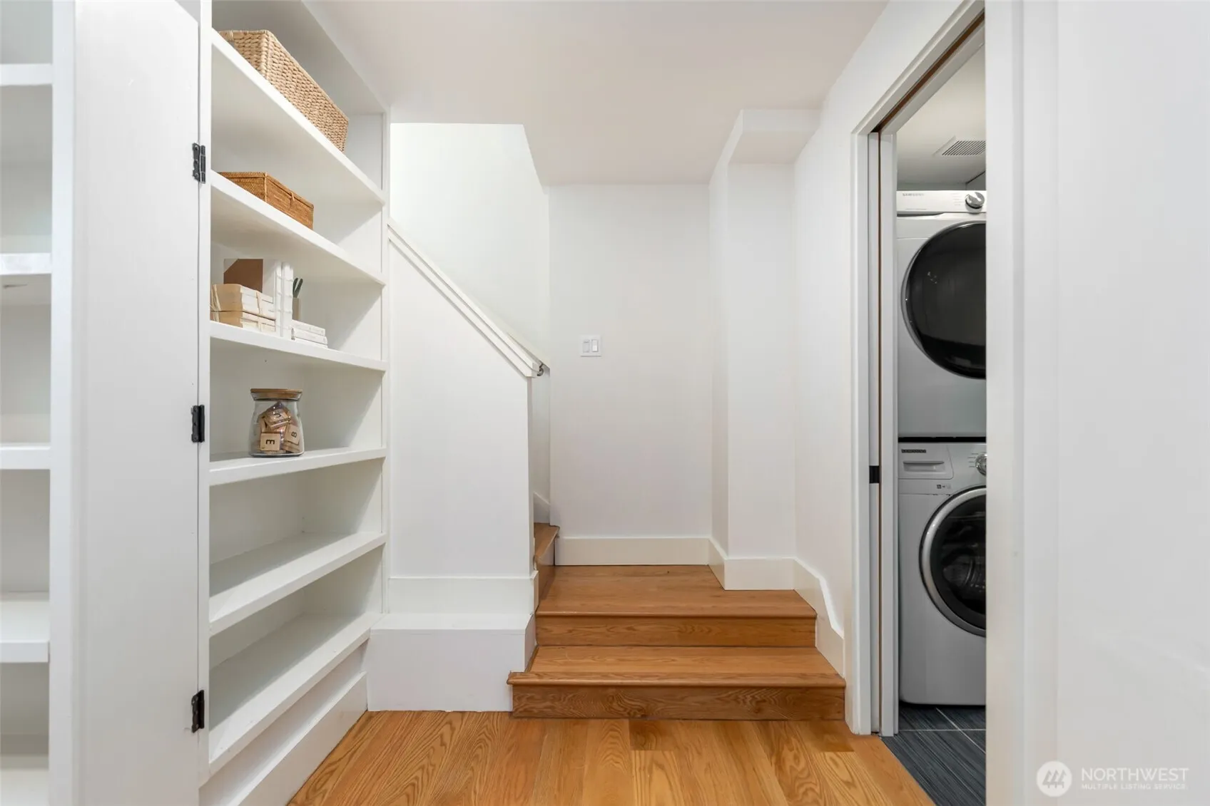 1022 NE 69th Street , Seattle, WA 98115