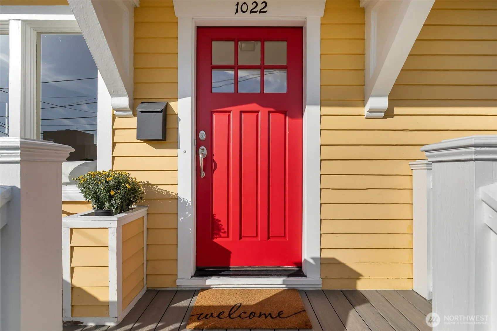 1022 NE 69th Street , Seattle, WA 98115