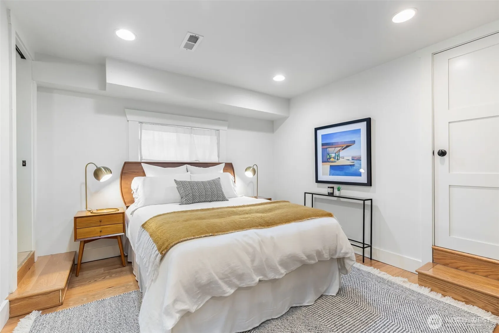 1022 NE 69th Street , Seattle, WA 98115