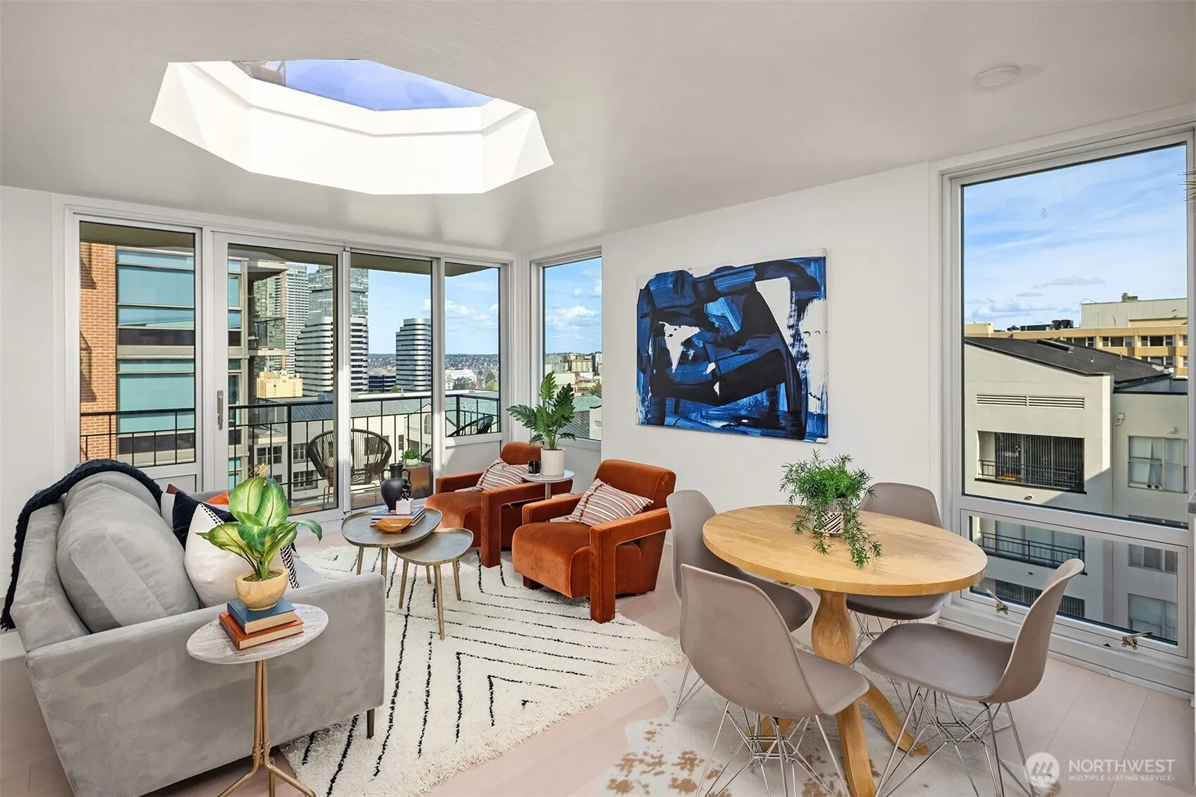 1000 Union Street #Ph-D, Seattle, WA 98101