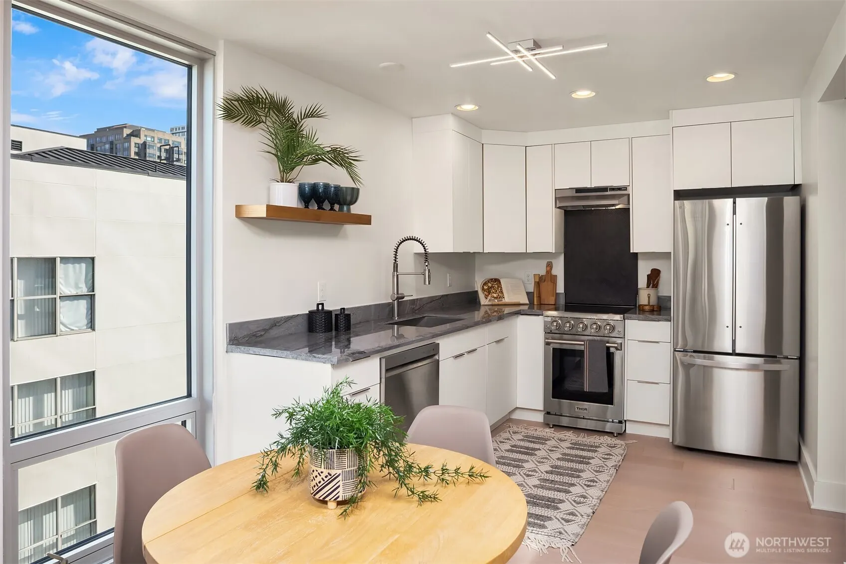 1000 Union Street #Ph-D, Seattle, WA 98101
