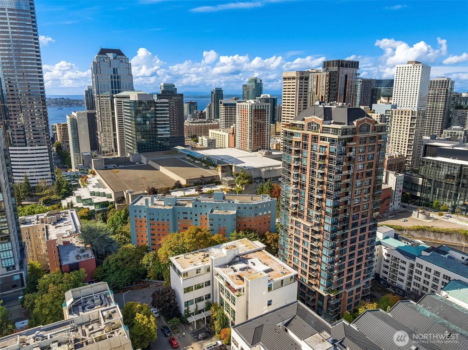 1000 Union Street #Ph-D, Seattle, WA 98101