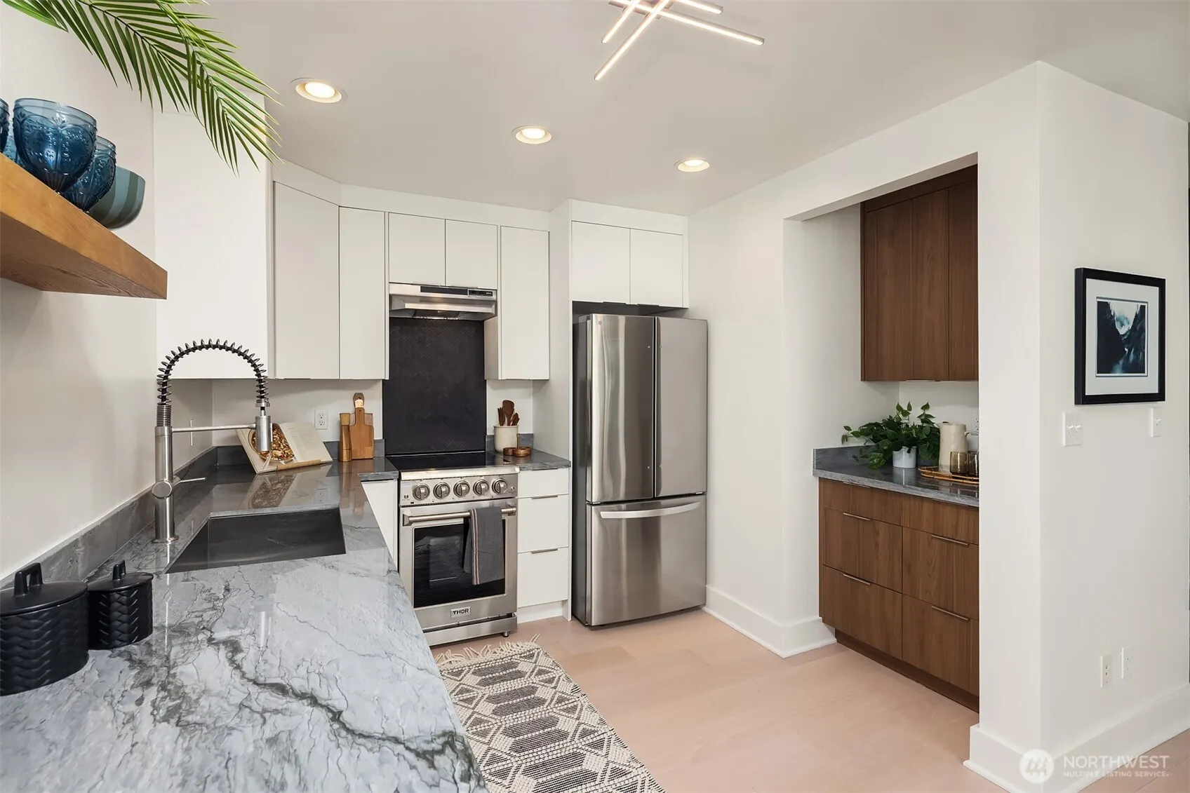 1000 Union Street #Ph-D, Seattle, WA 98101