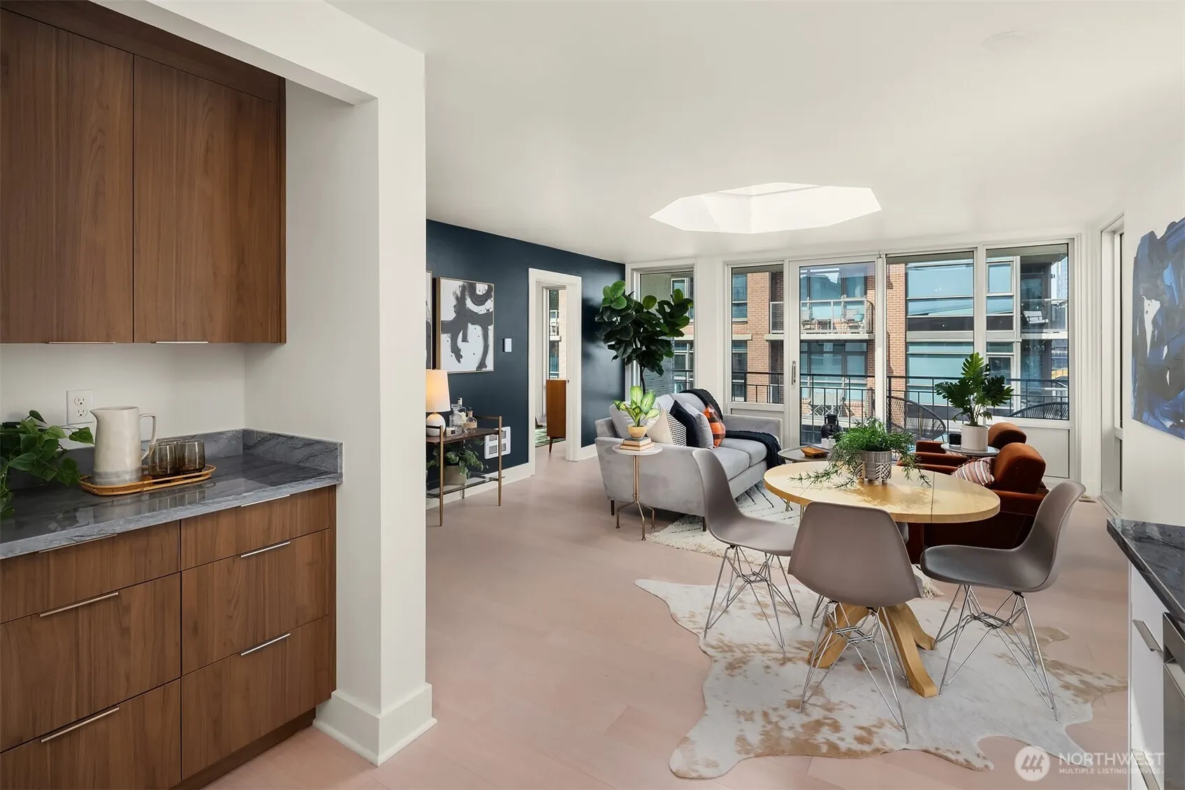 1000 Union Street #Ph-D, Seattle, WA 98101
