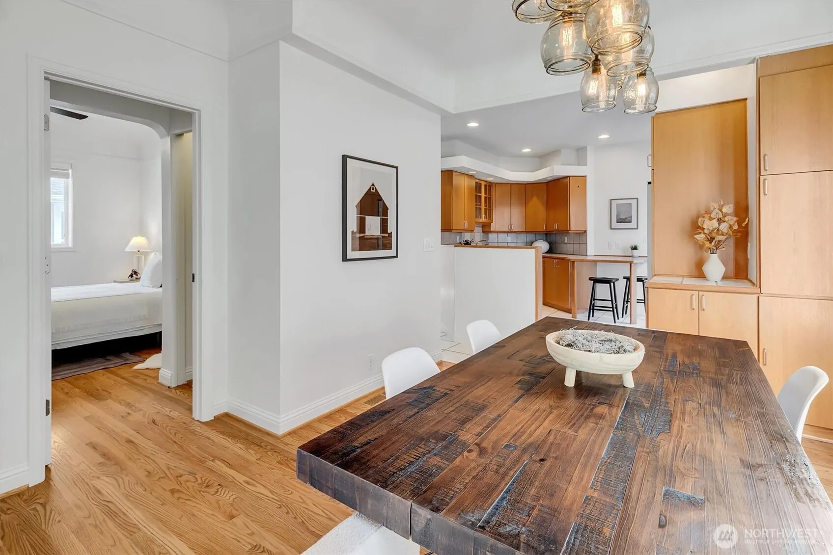 321 W Garfield , Seattle, WA 98119