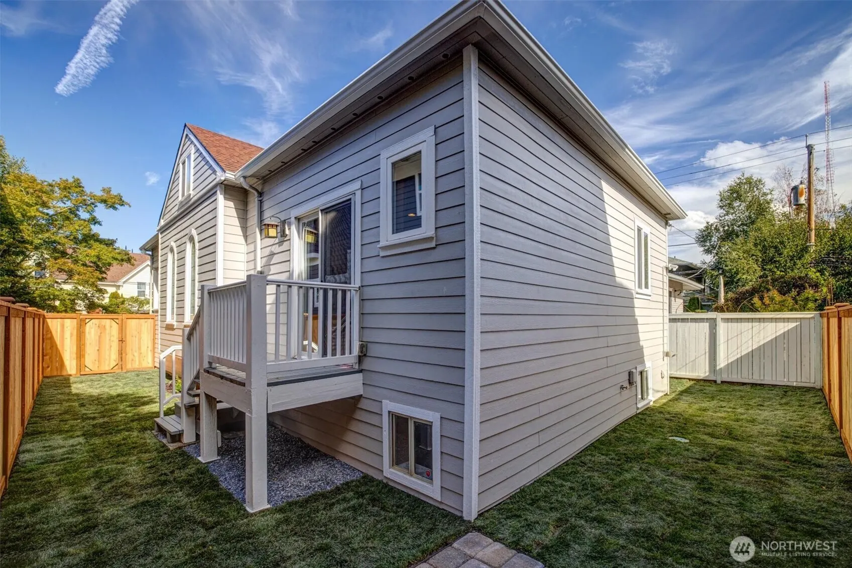 321 W Garfield , Seattle, WA 98119
