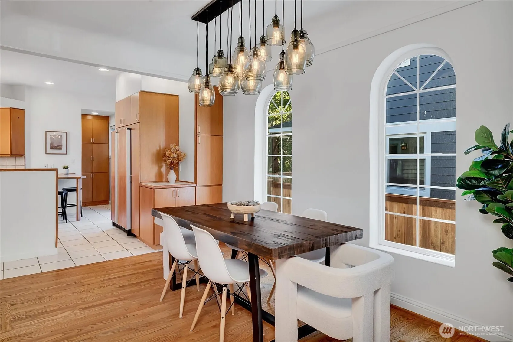 321 W Garfield , Seattle, WA 98119