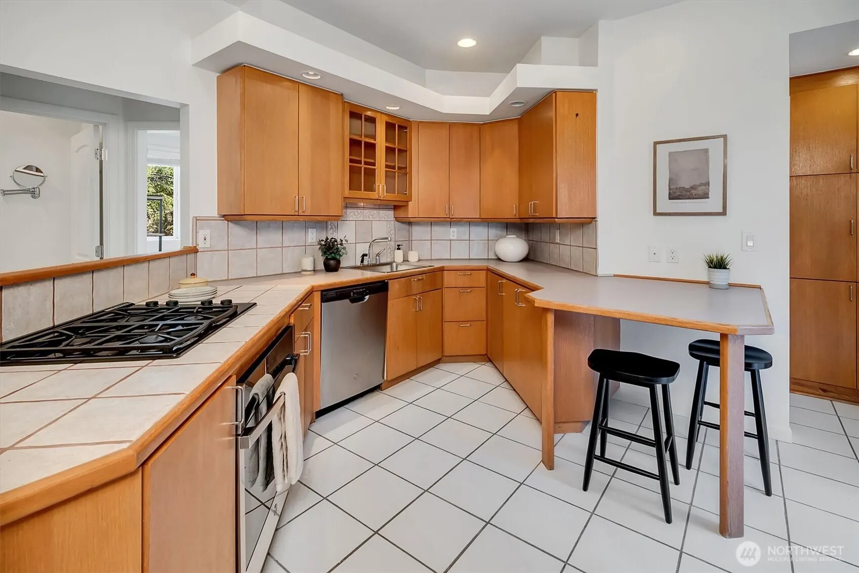 321 W Garfield , Seattle, WA 98119