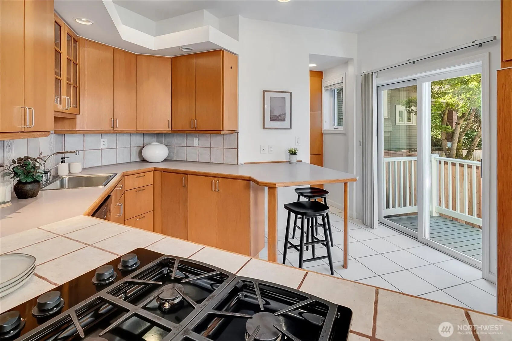 321 W Garfield , Seattle, WA 98119