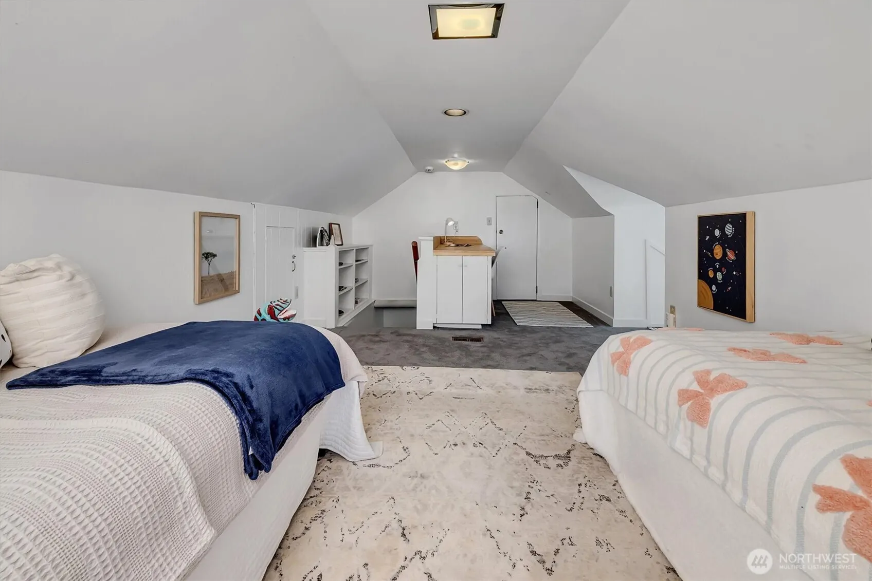 321 W Garfield , Seattle, WA 98119
