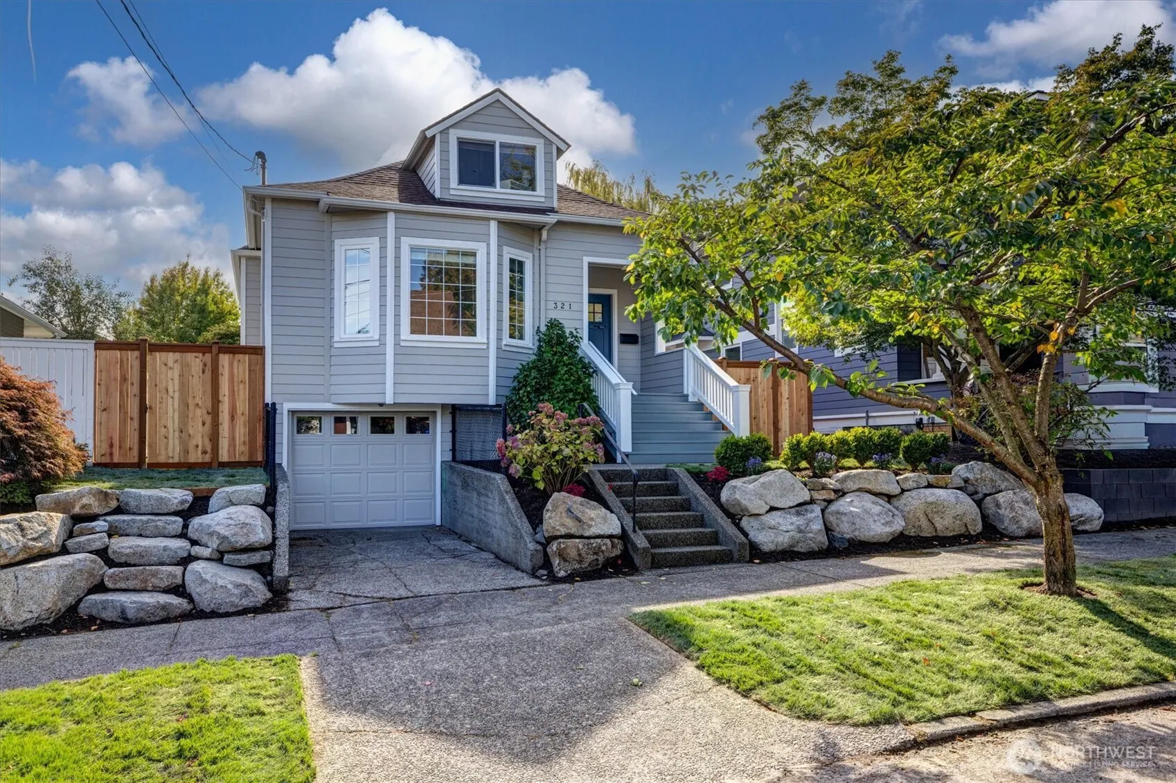 321 W Garfield , Seattle, WA 98119