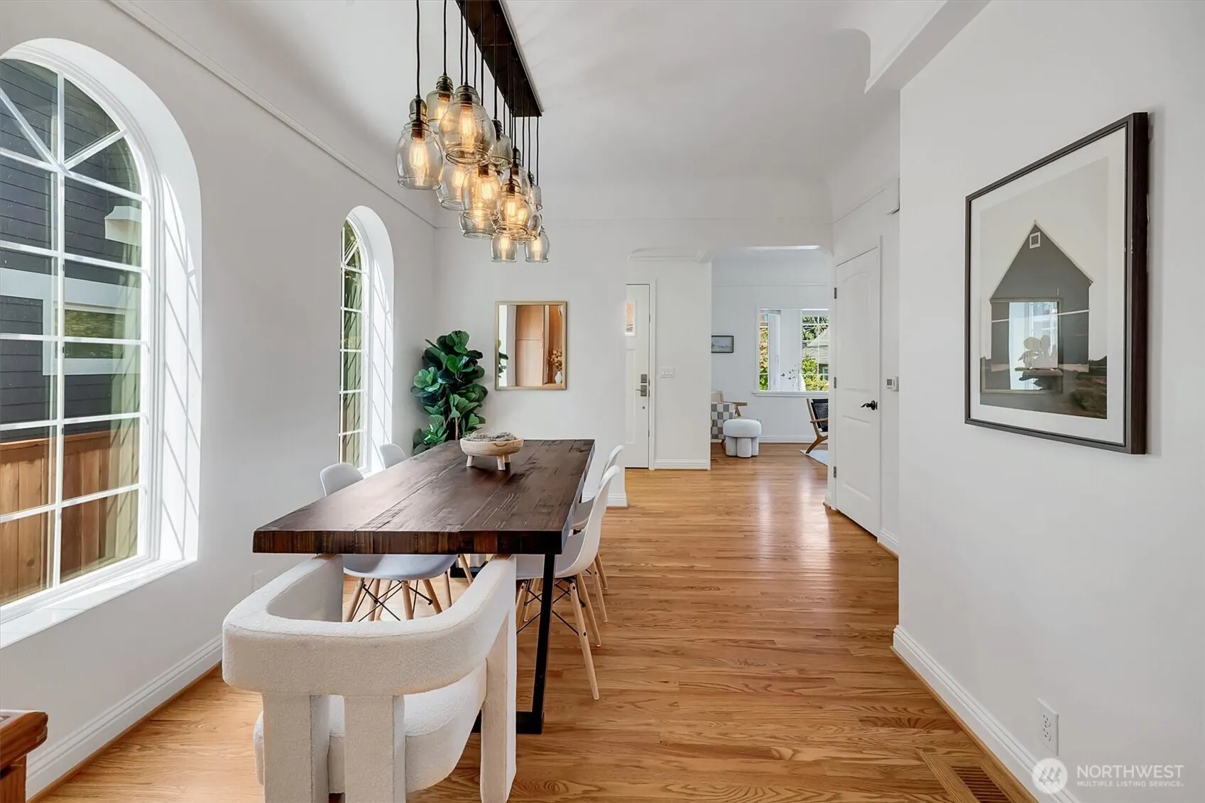 321 W Garfield , Seattle, WA 98119