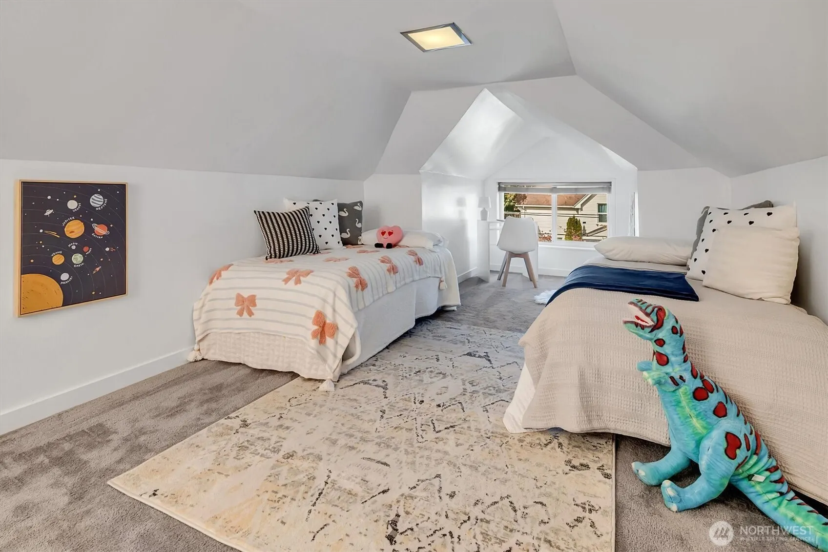 321 W Garfield , Seattle, WA 98119