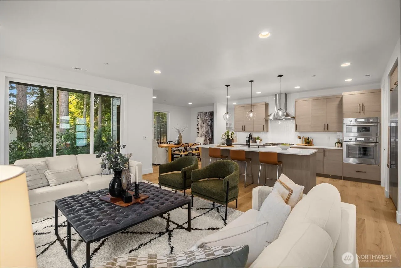 23605 20th Avenue W, Bothell, WA 98021