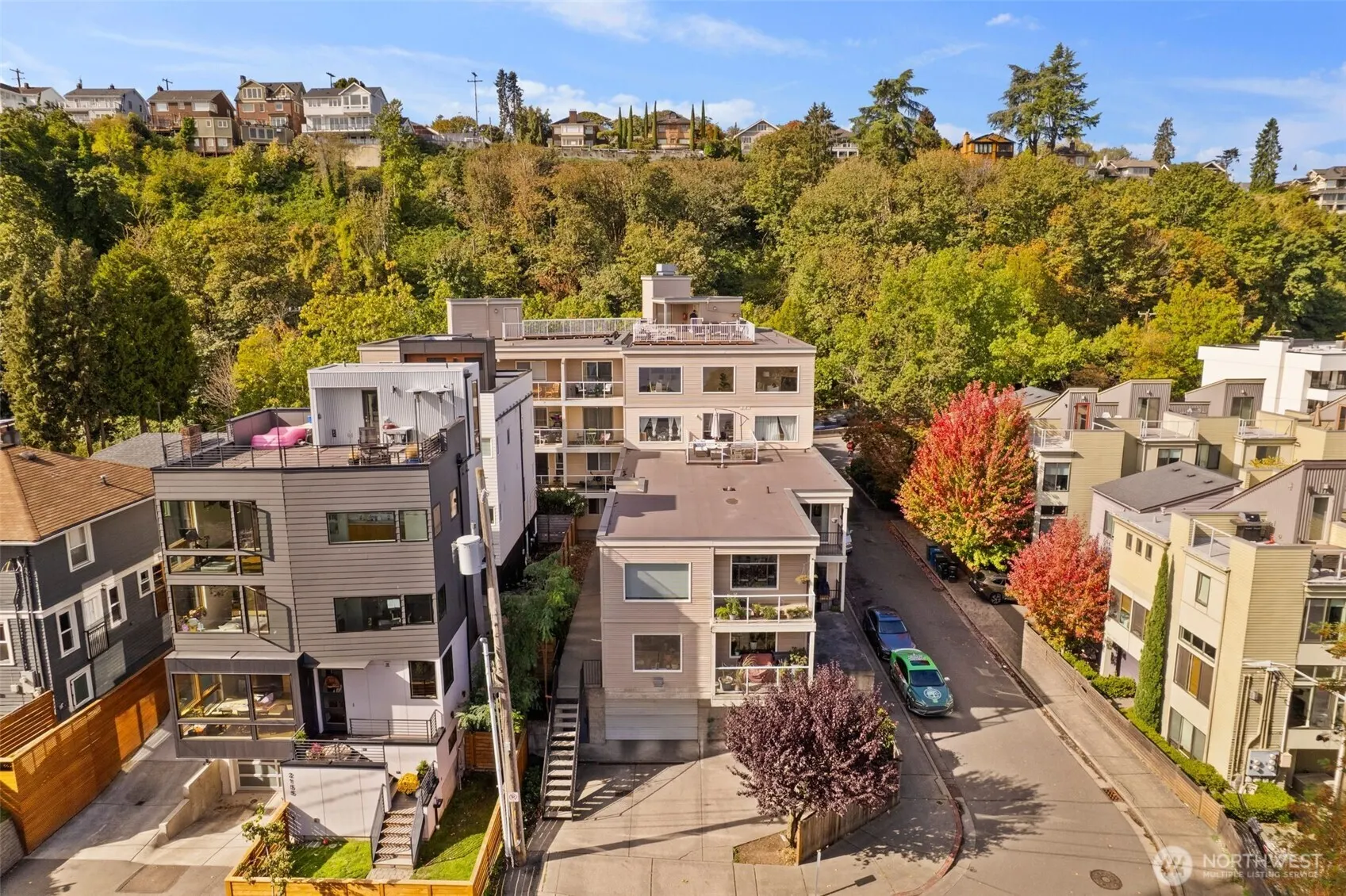 559 McGraw Street #402, Seattle, WA 98109