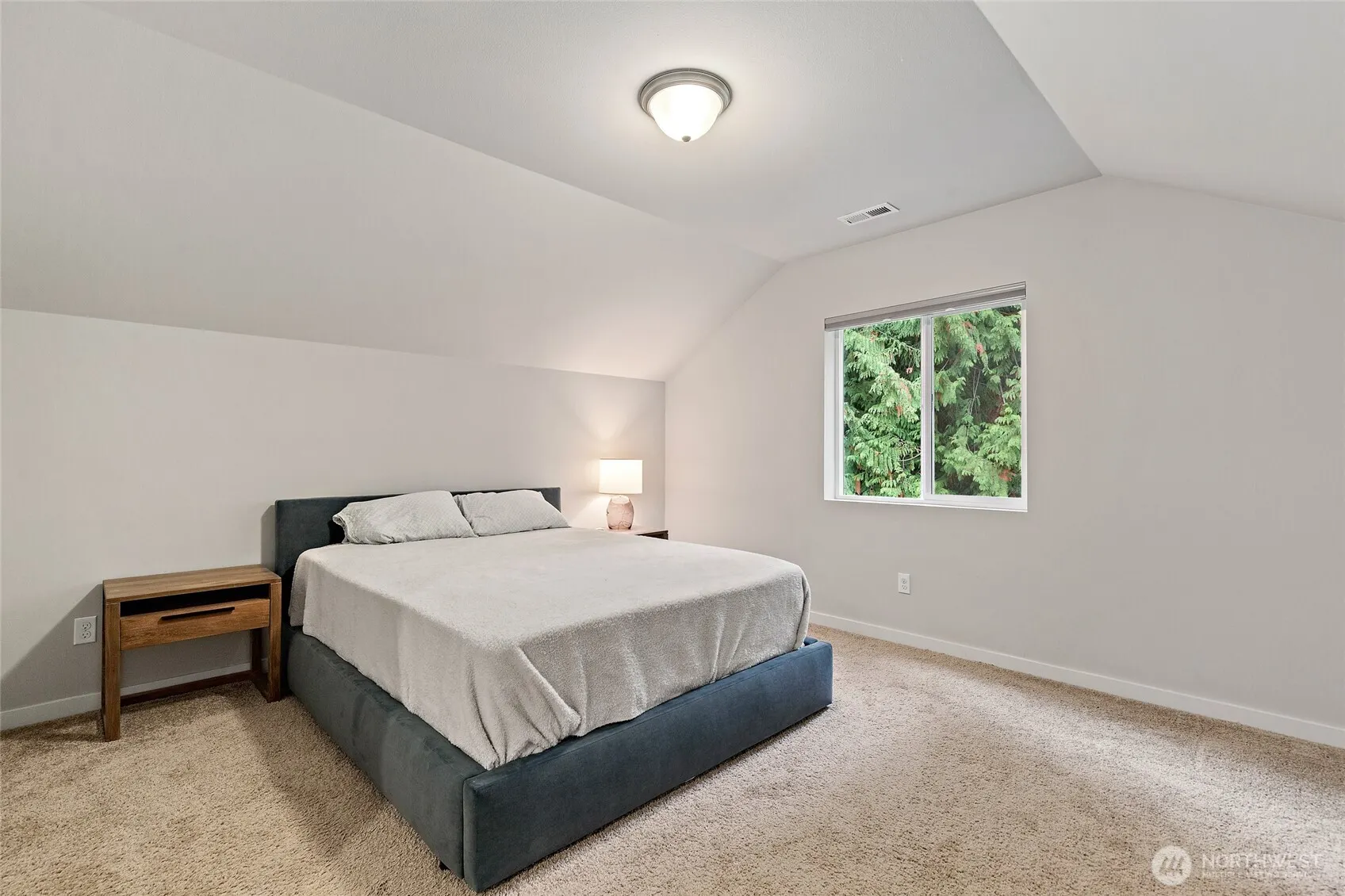 15826 Meridian Avenue S, Bothell, WA 98012-5783