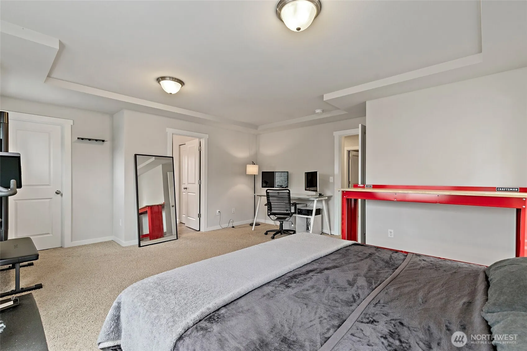 15826 Meridian Avenue S, Bothell, WA 98012-5783