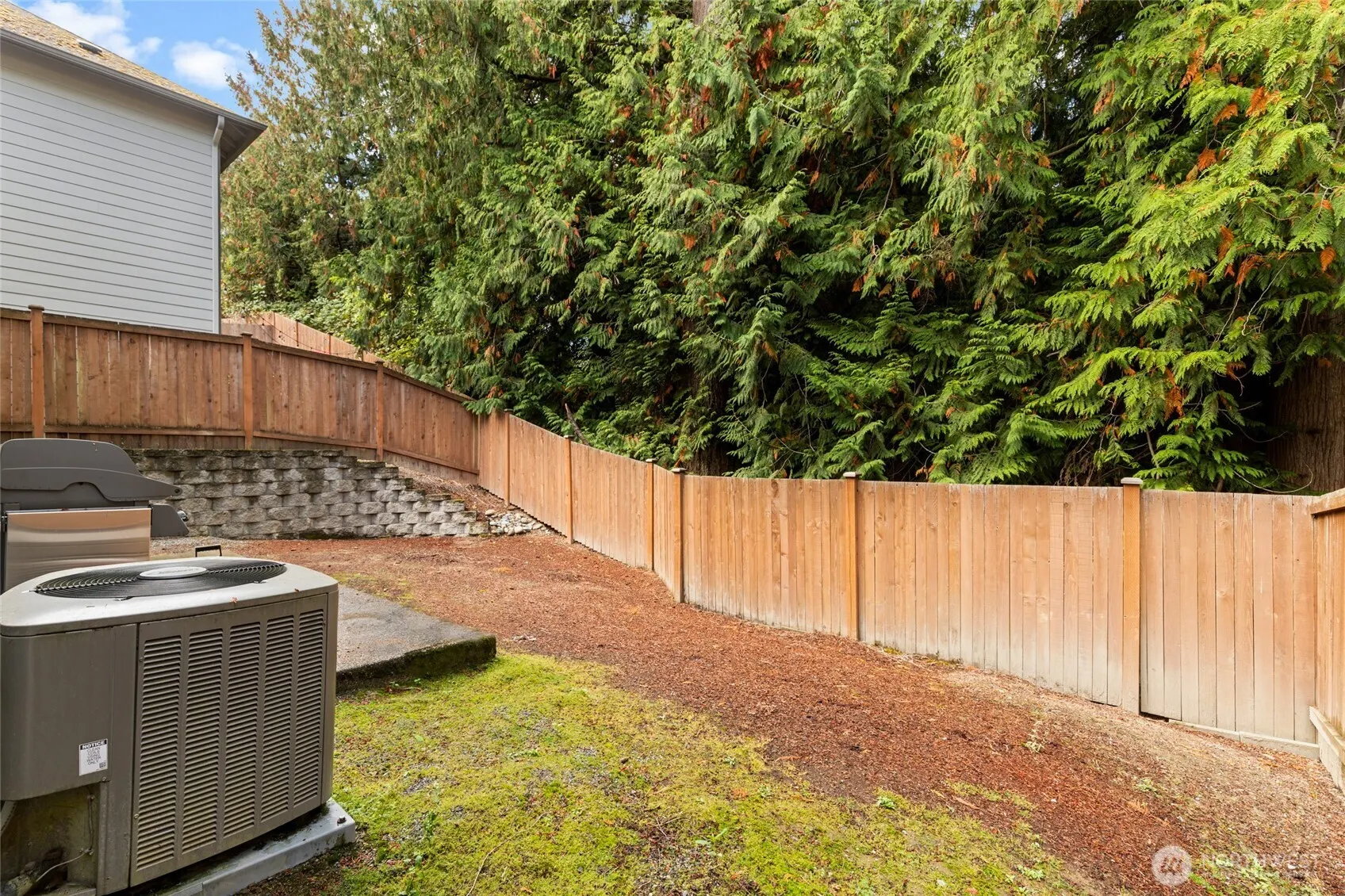 15826 Meridian Avenue S, Bothell, WA 98012-5783