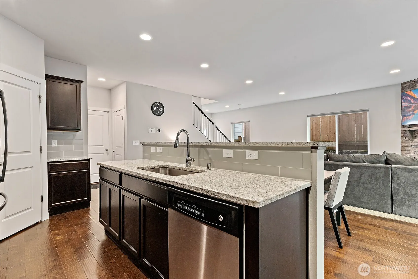 15826 Meridian Avenue S, Bothell, WA 98012-5783