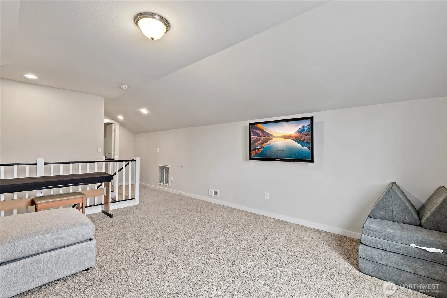 15826 Meridian Avenue S, Bothell, WA 98012-5783
