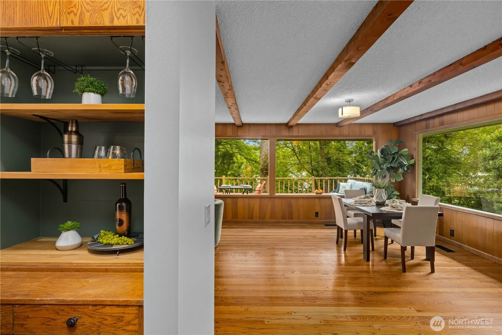 2008 E Lake Sammamish Parkway NE, Sammamish, WA 98074